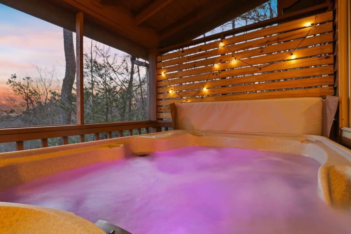 Mountain Views Hot Tub Firepit Close To Town Villa Blue Ridge Exterior photo