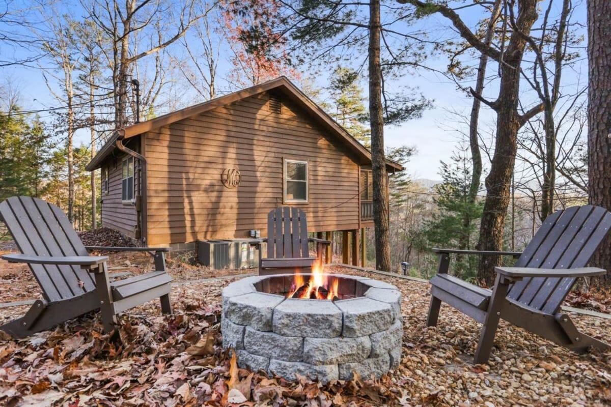 Mountain Views Hot Tub Firepit Close To Town Villa Blue Ridge Exterior photo