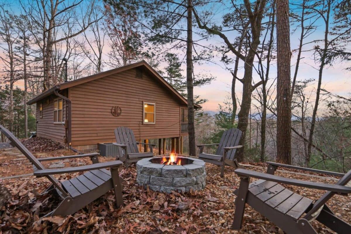 Mountain Views Hot Tub Firepit Close To Town Villa Blue Ridge Exterior photo