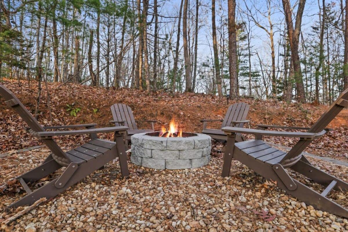 Mountain Views Hot Tub Firepit Close To Town Villa Blue Ridge Exterior photo